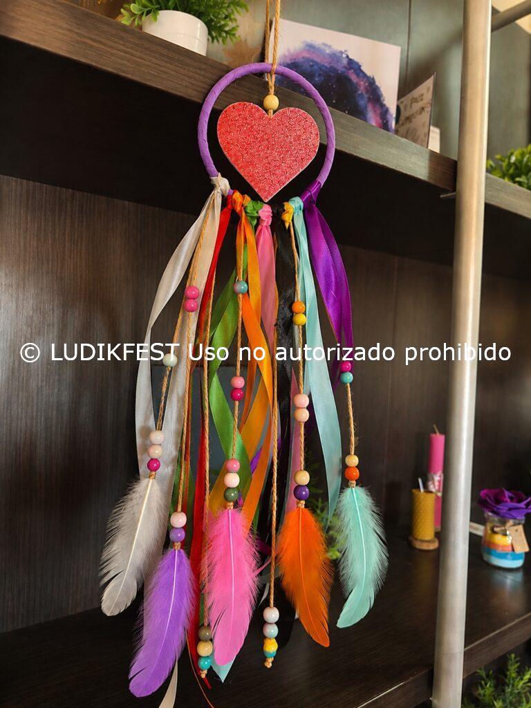 Taller creativo de atrapasueños para actividades infantiles y eventos organizado por LUDIKFEST.
