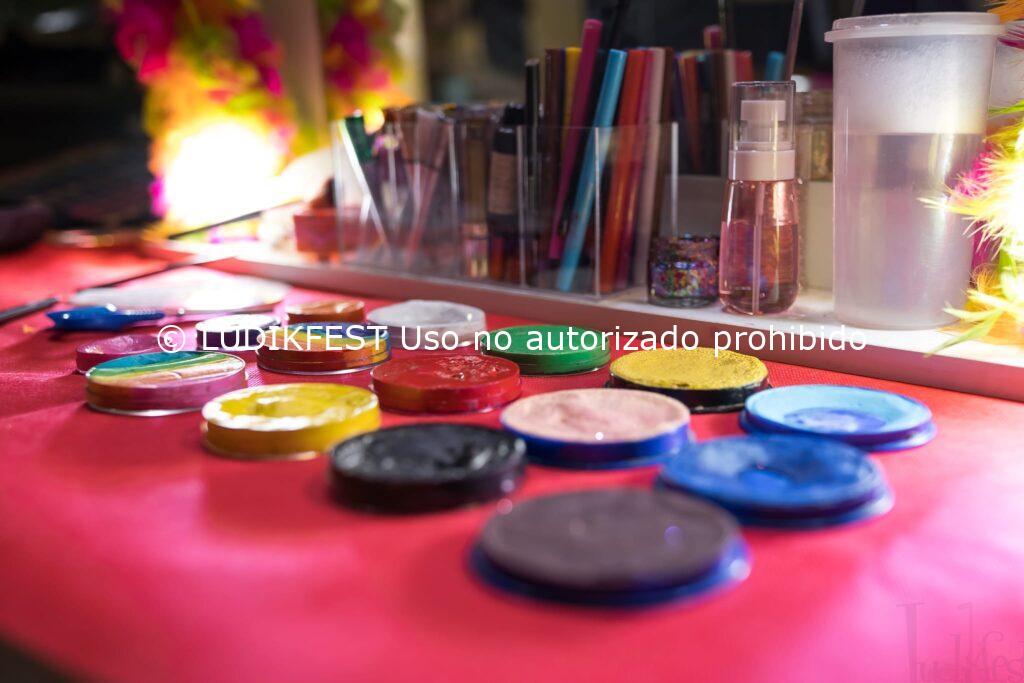 Pintura corporal al agua homologada para maquillaje facial y corporal